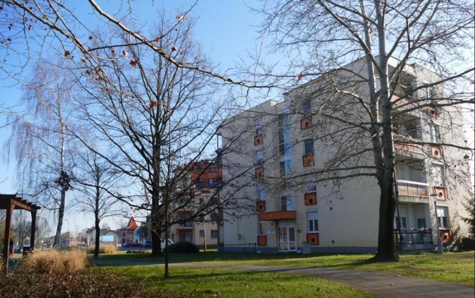 Setany Apartman Morahalom Bagian luar foto